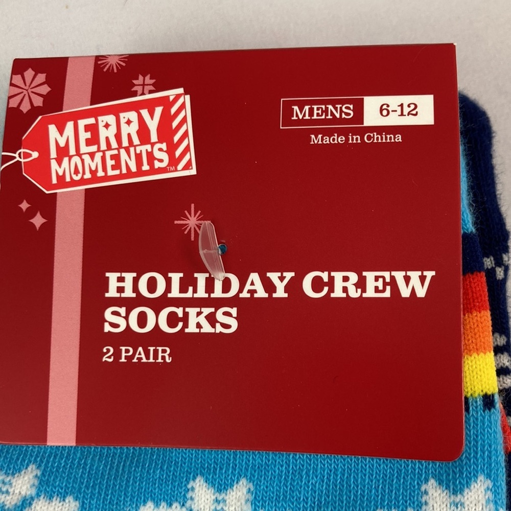 Aldi holiday crew sock 2 pack ugly Christmas 6-12 bonus keychain quarter holder - Picture 3 of 5